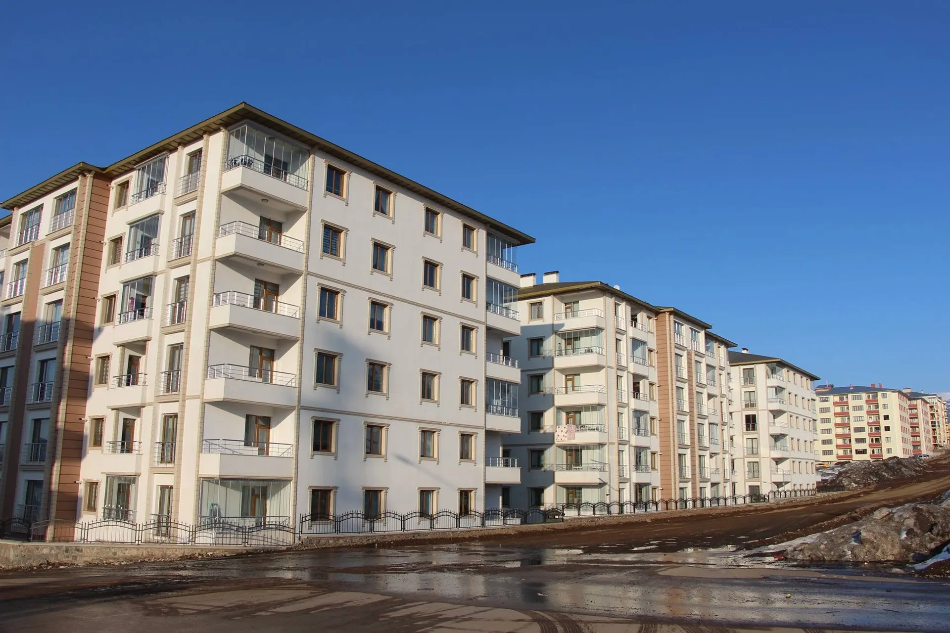 Doğuşehir Sitesi blokları